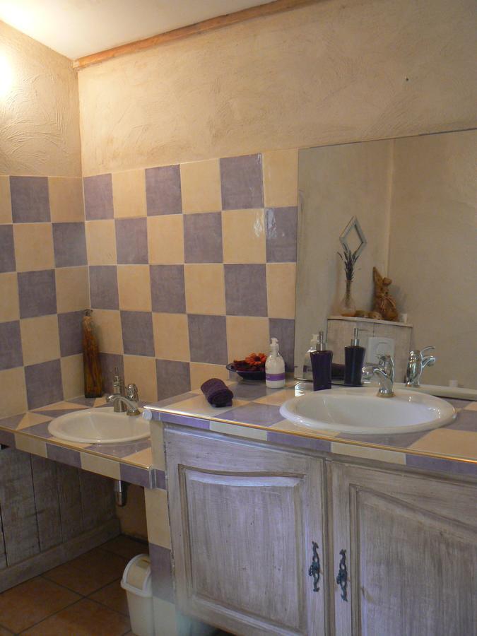 Chambres D'Hotes De La Verrerie Lioux Ngoại thất bức ảnh