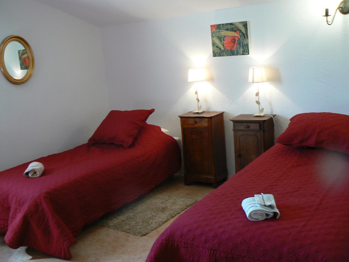 Chambres D'Hotes De La Verrerie Lioux Ngoại thất bức ảnh