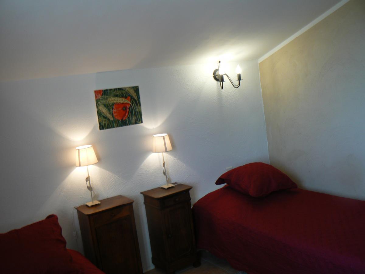 Chambres D'Hotes De La Verrerie Lioux Ngoại thất bức ảnh
